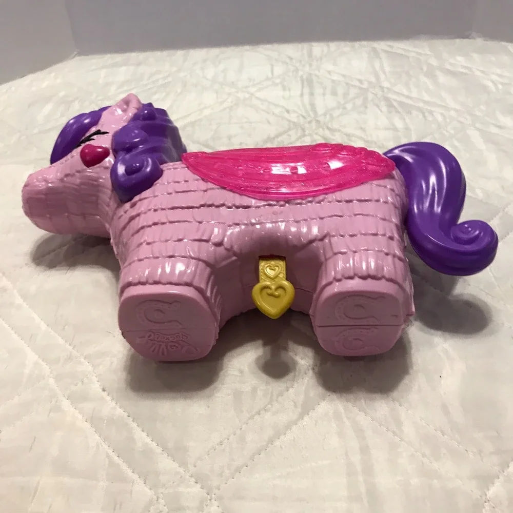Polly Pocket 2-in-1 Unicorn Party travel case